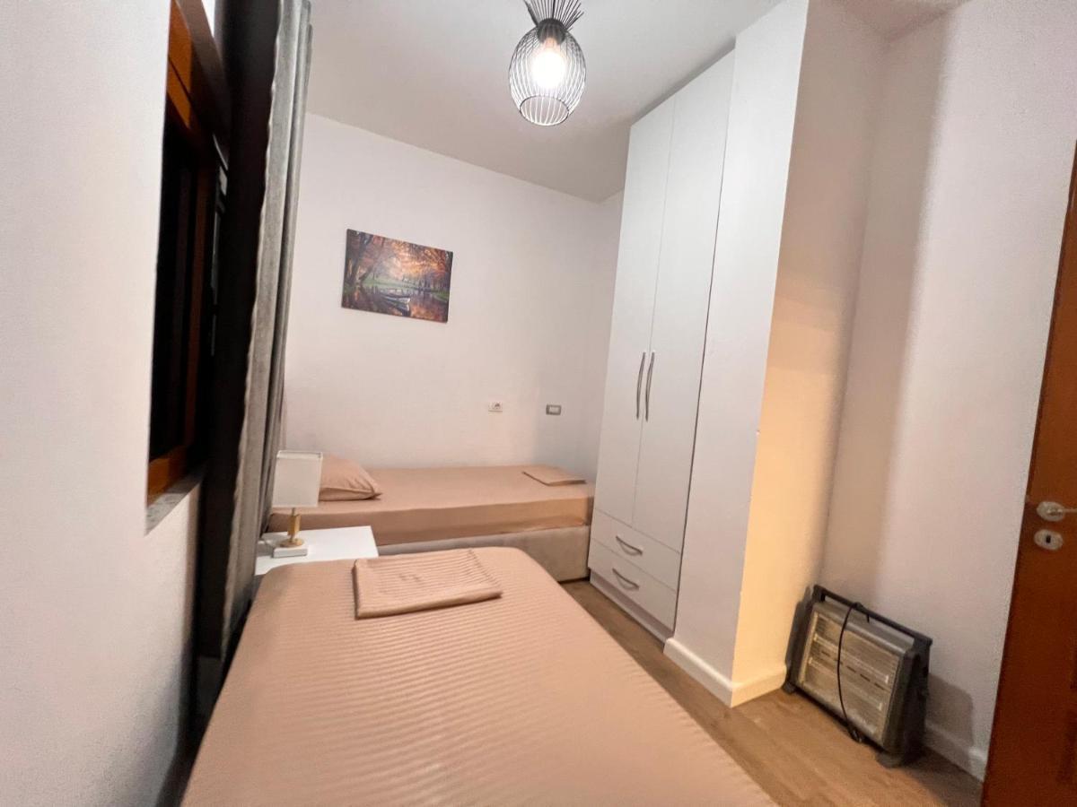 Arteg Apartments Durrës Esterno foto