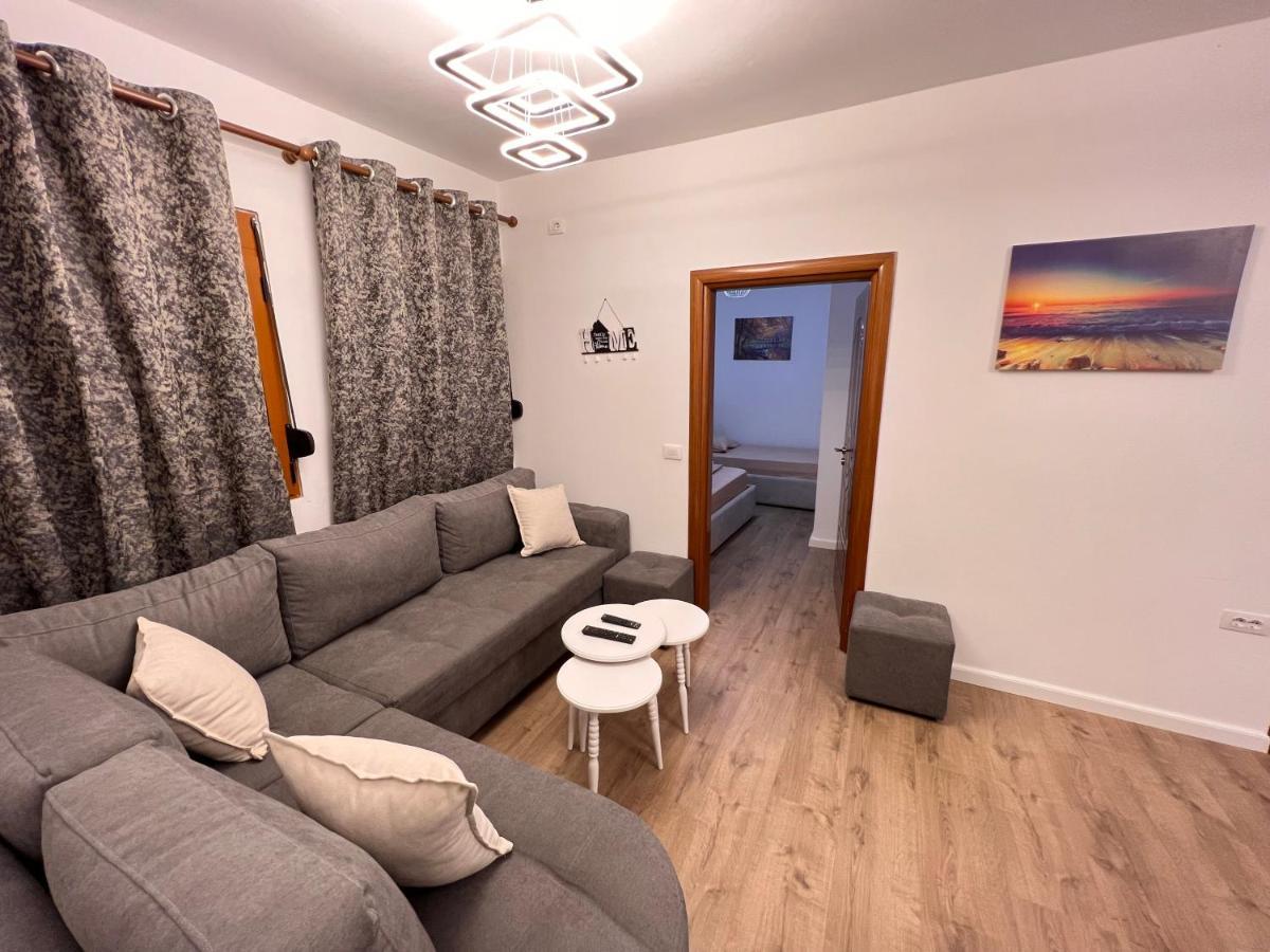 Arteg Apartments Durrës Esterno foto