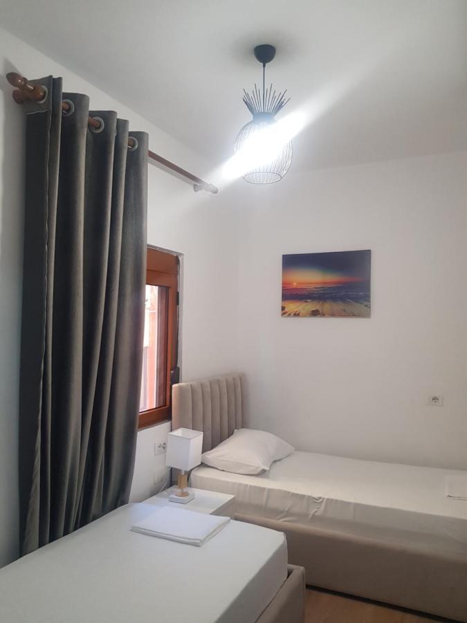 Arteg Apartments Durrës Esterno foto