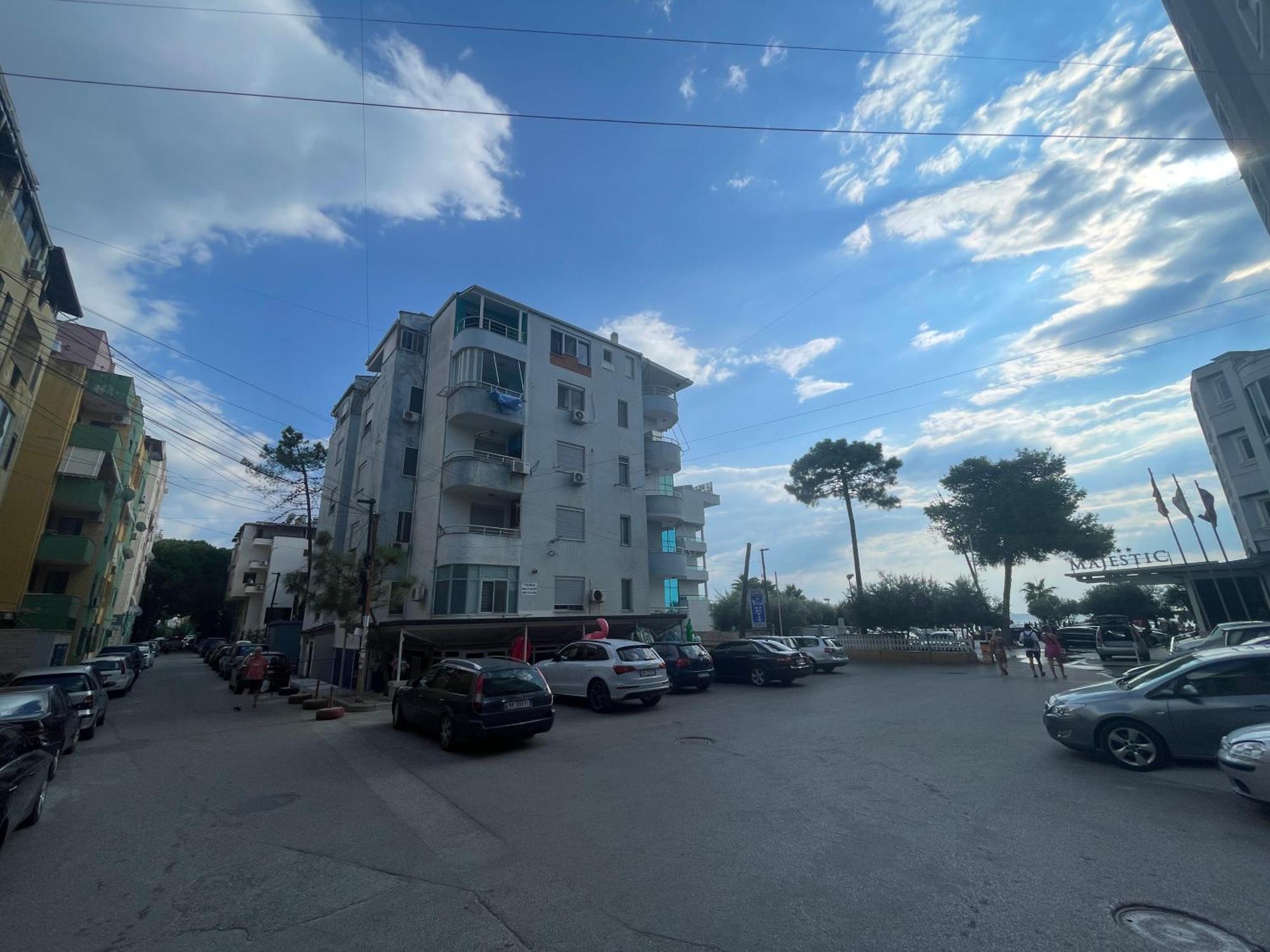 Arteg Apartments Durrës Esterno foto